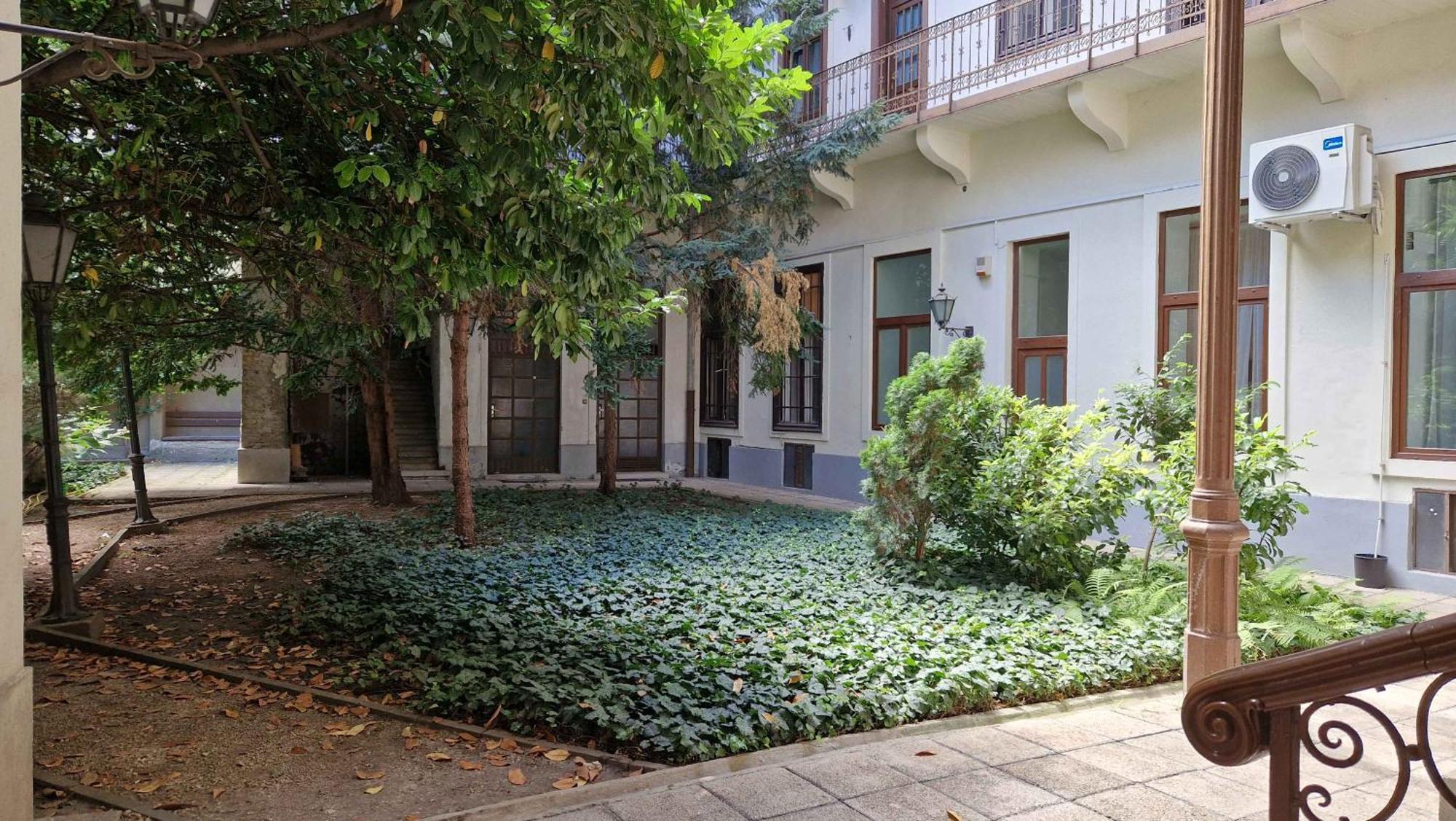 Central Dob Apartman Budapest Bagian luar foto